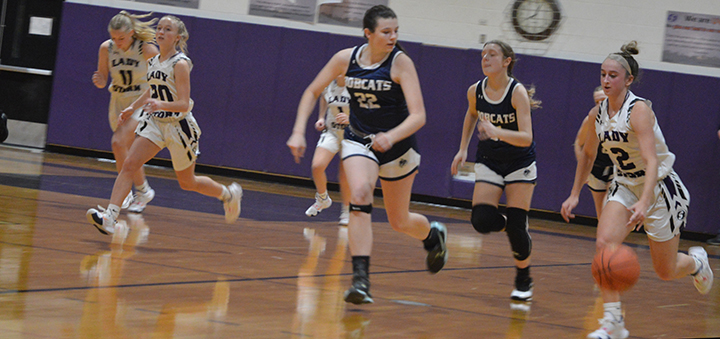 Girls’ Basketball: UV pulls ahead in final seconds to defeat B-G
